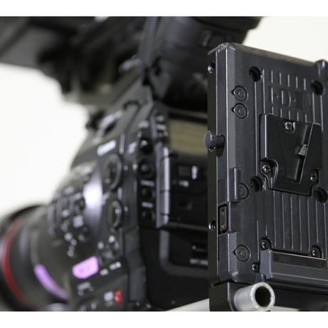 キヤノンCINEMA EOS SYSTEM用 ENDURA バッテリーアダプター　A-E2EOSC
