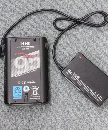 D-Tap Advanced充電器　VL-DT1 (税込み定価￥13,200）