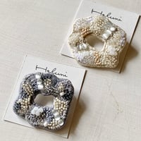 雪景色ブローチ  /ビーズ刺繍ブローチ