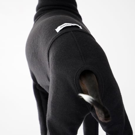 ACTION WARM ROMPERS ブラック
