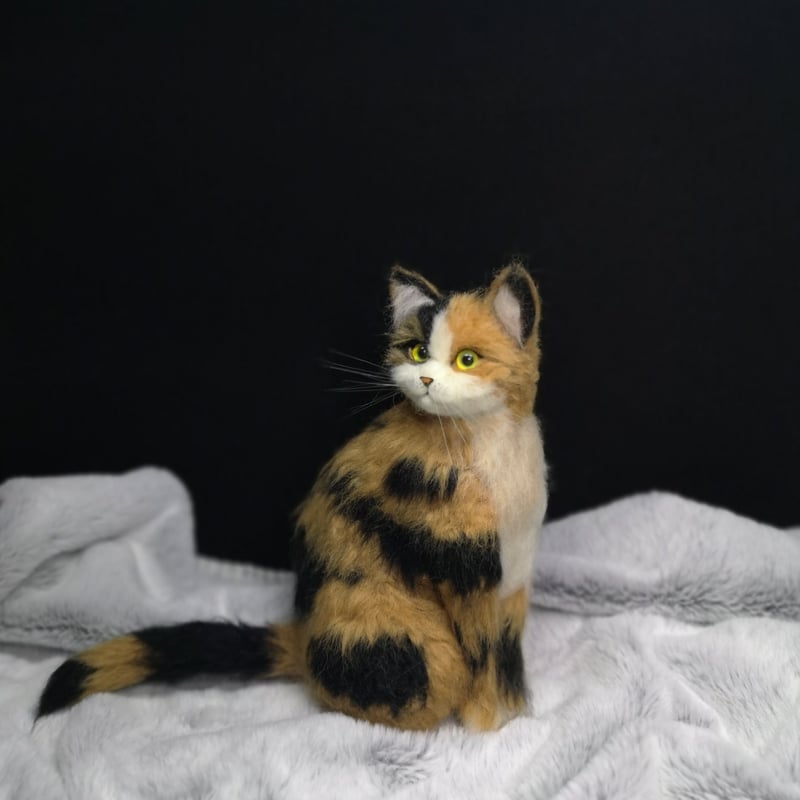 推し猫】羊毛フェルト リアル可愛いラグドール猫 おすわりポーズ