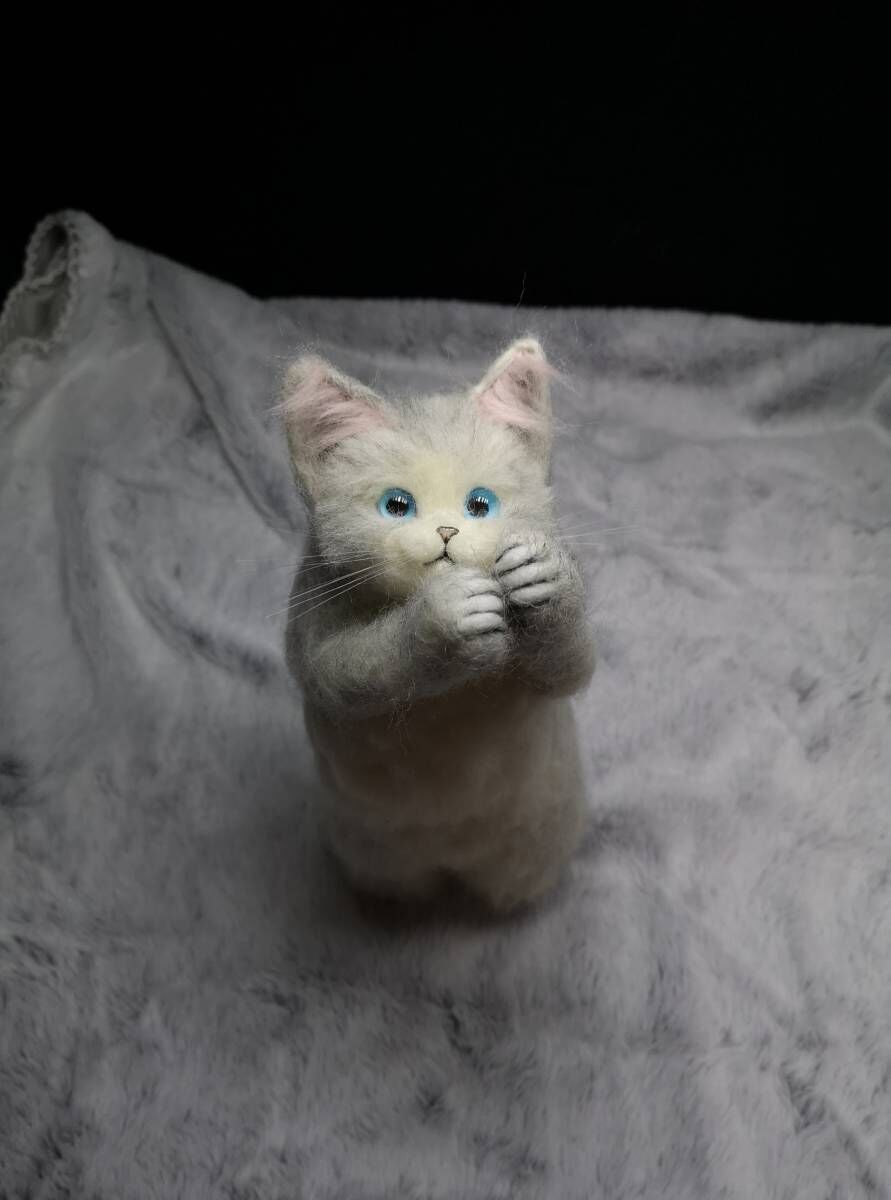 羊毛フェルト 三毛猫～おねだりポーズ | まりんの家