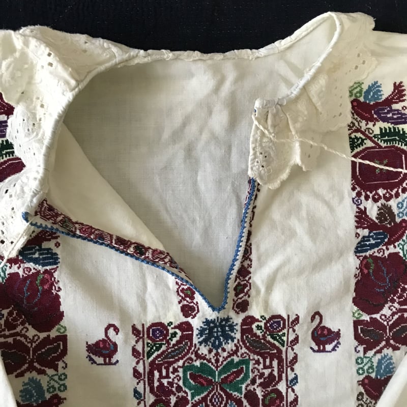 新入荷：ルーマニア ヴィンテージ 手刺繍 ブラウス | FolkCostumes and