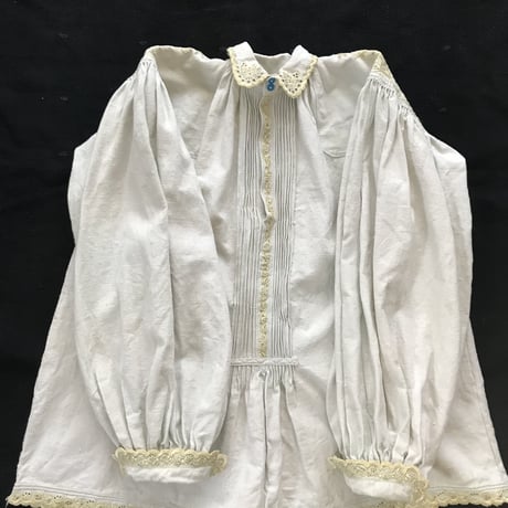 ルーマニア刺繍ブラウス | STORES