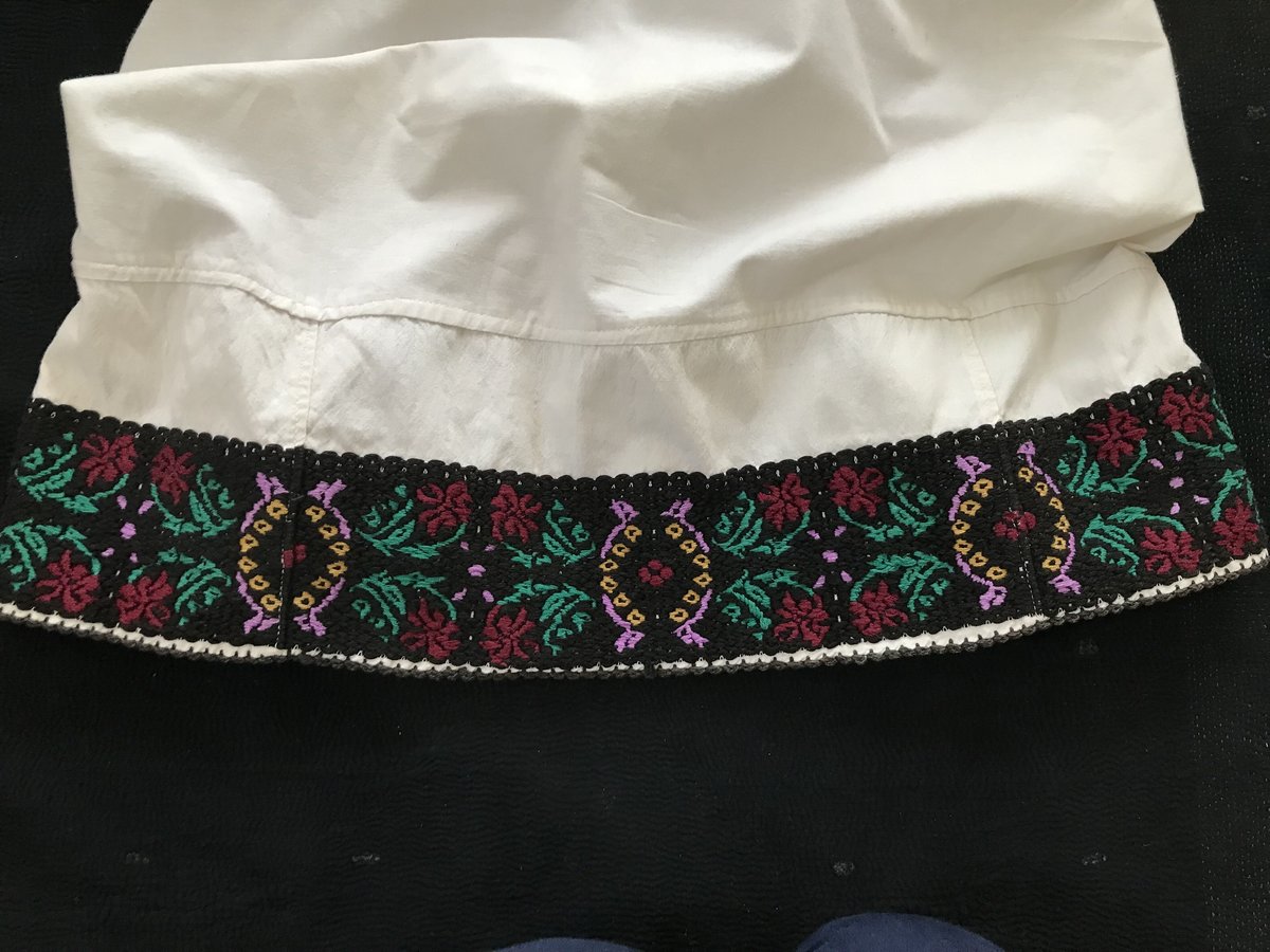 ルーマニア 刺繍ワンピース | FolkCostumes and Rugs