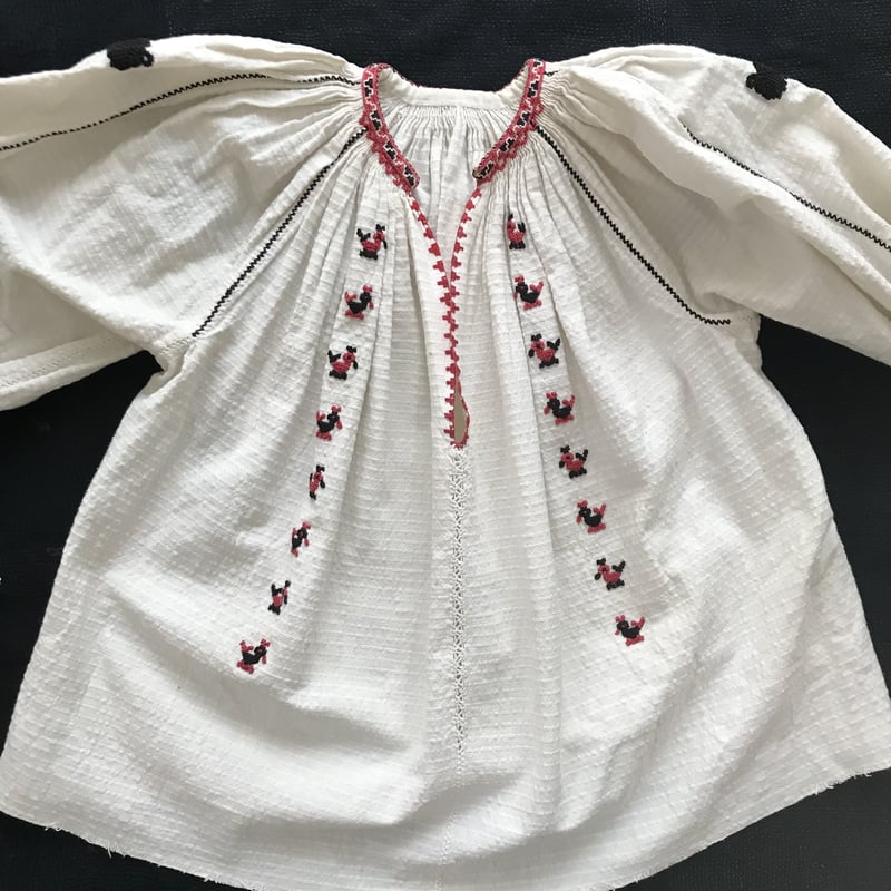 ルーマニア トランシルバニア 刺繍ブラウス | FolkCostumes and Rugs