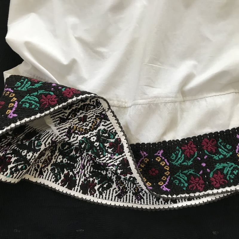 ルーマニア刺繍アンティークワンピース ヴィンテージルーマニア刺繍ワンピース