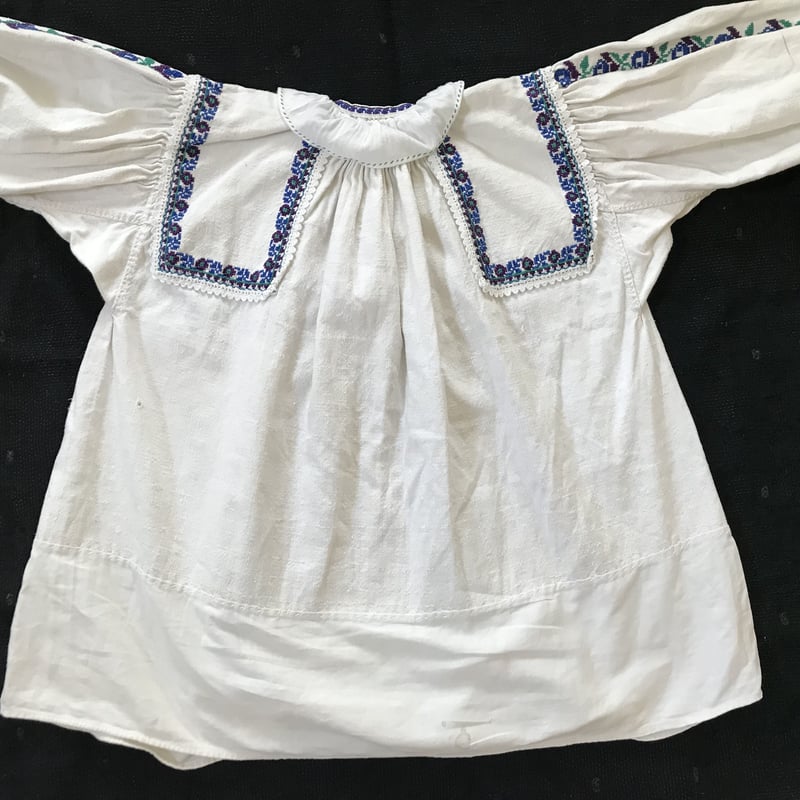 ルーマニア トランシルバニア 刺繍ブラウス | FolkCostumes and Rugs