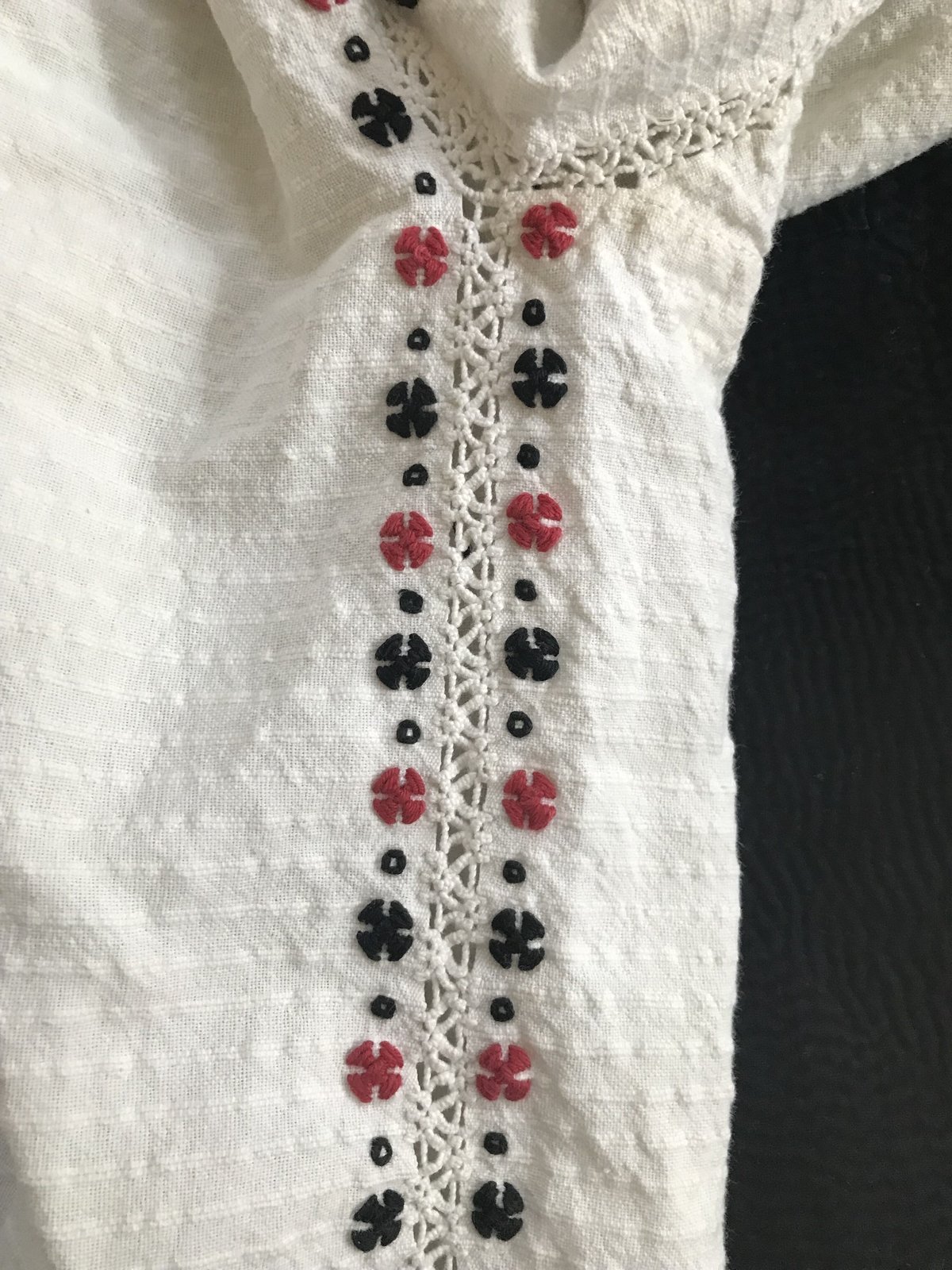 r*n様 ✾︎ ルーマニア刺繍ブラウス ヴィンテージ ルーマニア 刺繍 ブラウス