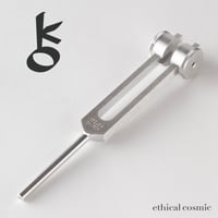 【Middle】Chiron -キロン- 音叉 ｜重し付き