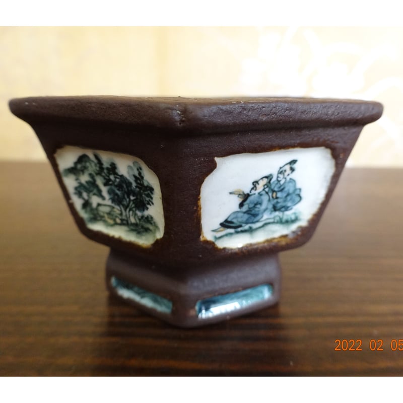 月之輪涌泉造、赤絵龍図外縁隅入切足長方鉢　盆栽鉢　名鉢 月之輪涌泉造、赤絵龍図外縁隅入切足長方鉢盆栽鉢名鉢