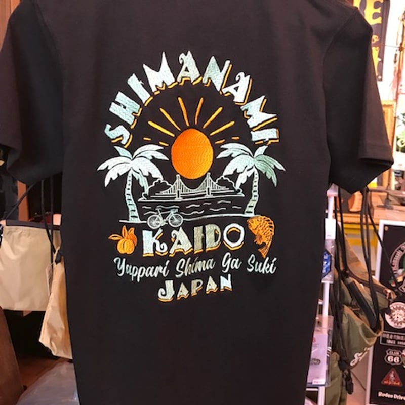 やっぱり島が好き刺繍Tシャツ(ブラック)バックオーダー やっぱり島が好き刺繍Tシャツ(ブラック)バックオーダー