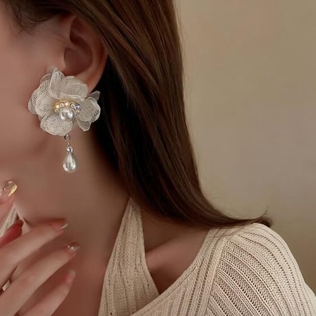 ファッション小物 レディース ピアス ジュエリー ハンドメイド  飾り物 上品 フラワー