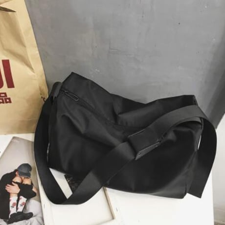 メンズ  ショルダーバッグ  斜め掛け ボディバッグ ユニセックス 大容量 防水