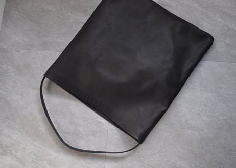 vie L：black