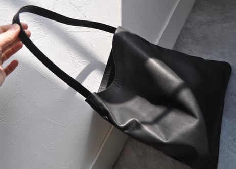 vie L：black