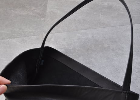 vie L：black