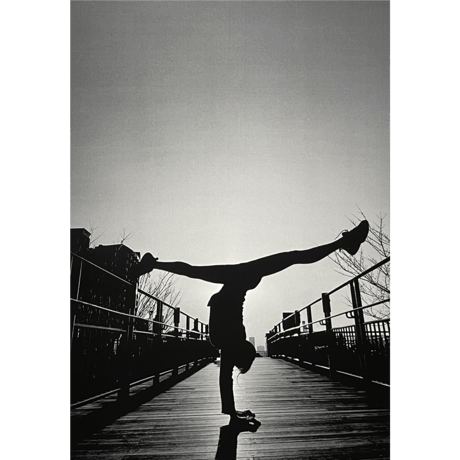 HANDSTAND Flame Photo B4