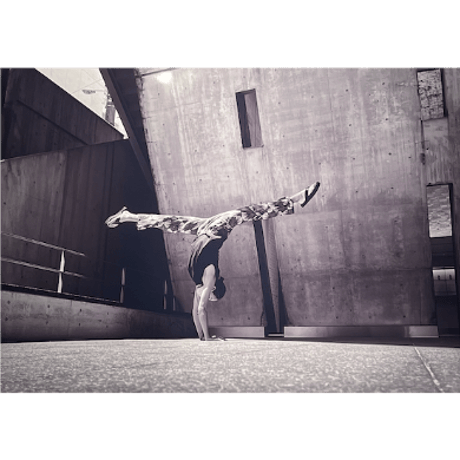 HANDSTAND Flame Photo B2