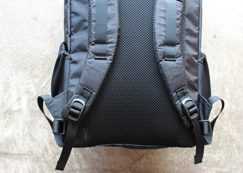 お値下げ！MINIMALIGHT ミニマライト　リュックバックパック　黒 ORDINARY PAC • MINIMALIGHT