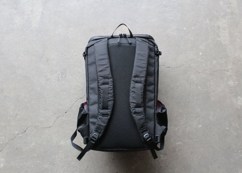 お値下げ！MINIMALIGHT ミニマライト　リュックバックパック　黒 ORDINARY PAC • MINIMALIGHT