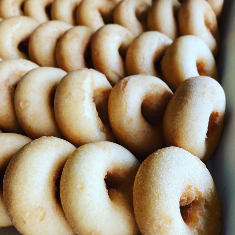 ゆっくりどんぶらこ便】ドーナツとラスクのセット | TAGAYASU DONUTS STORE