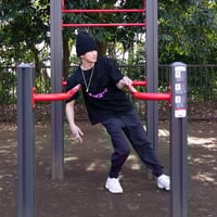 「ほんとはうそ」Tシャツ　ブラック