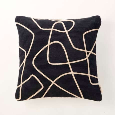 beej_ Woven line Cushion cover_black