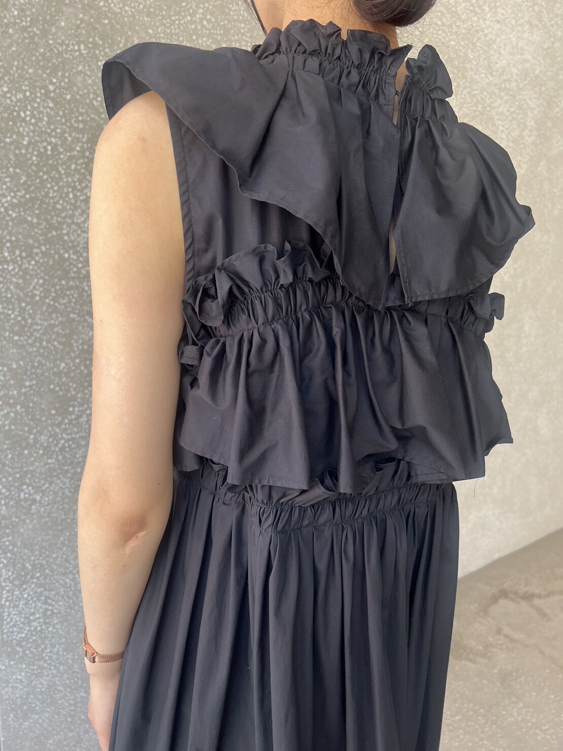 KANEKO ISAO フリルボーダー　ボリュームワンピース BONLECILL ワンピース コード刺繍 フリルネックボリューム