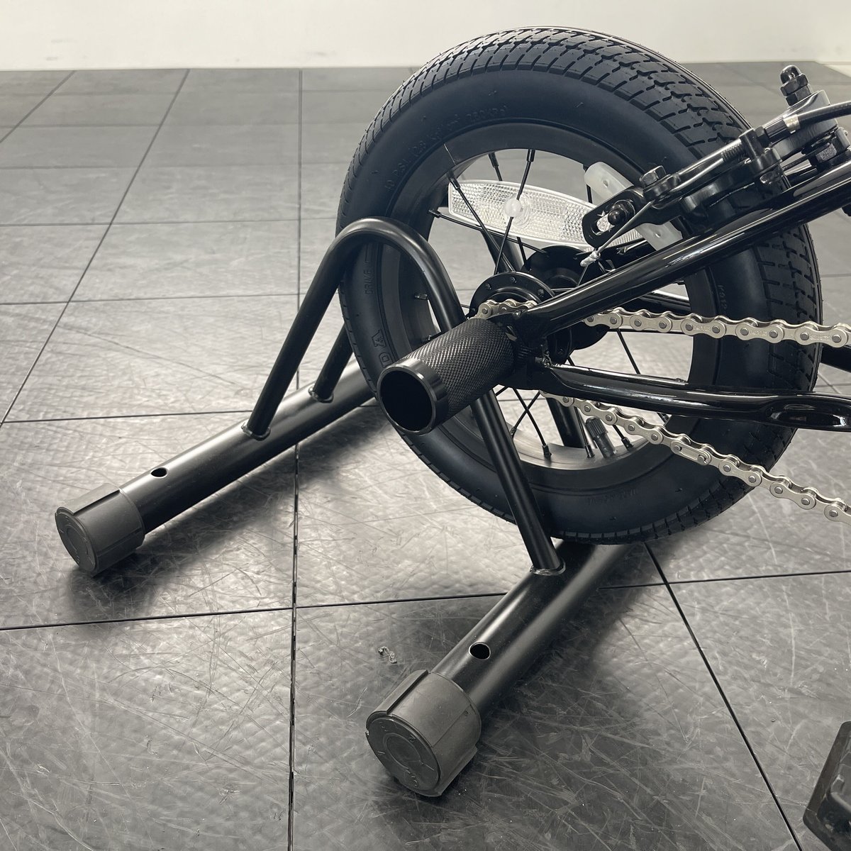 Sunday Bikes BMX•ジャイロ•ペグ•マニュアル練習用スタンド Sunday Bikes BMX•ジャイロ•ペグ•マニュアル練習用スタンド