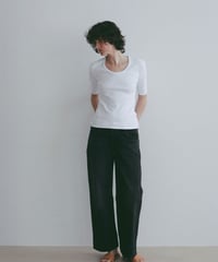 ETRE TOKYO ボールドショルダーUネックTee