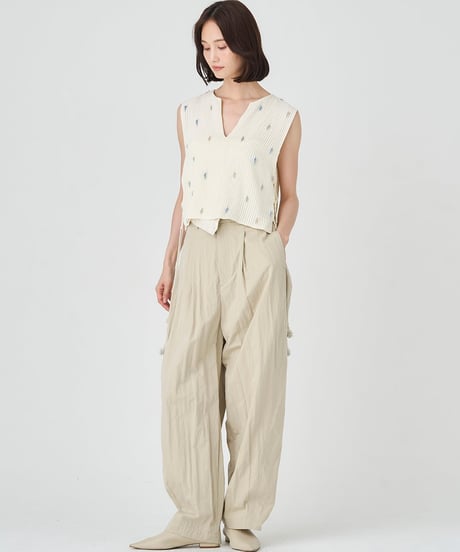 venit PIN TUCKXBEADS EMBROIDERY VEST
