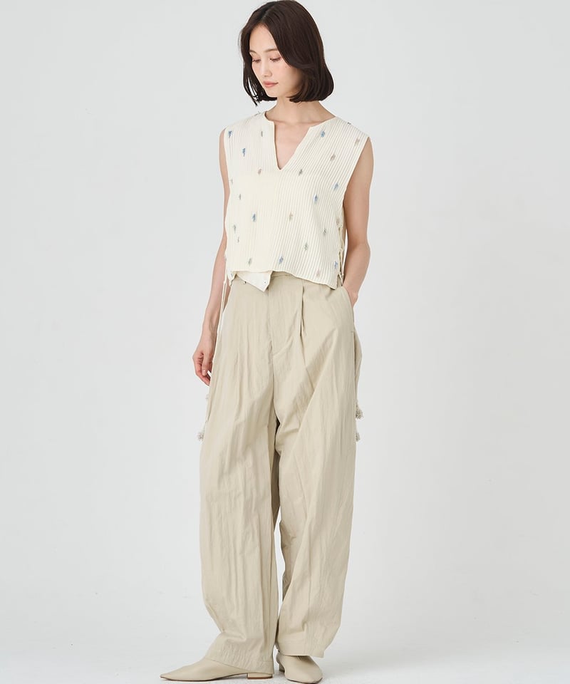 venit PIN TUCKXBEADS EMBROIDERY VEST | SLOW