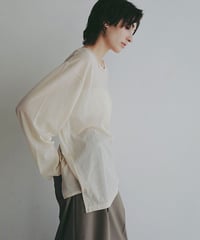 ETRE TOKYO センターピンタックシアーロンTee