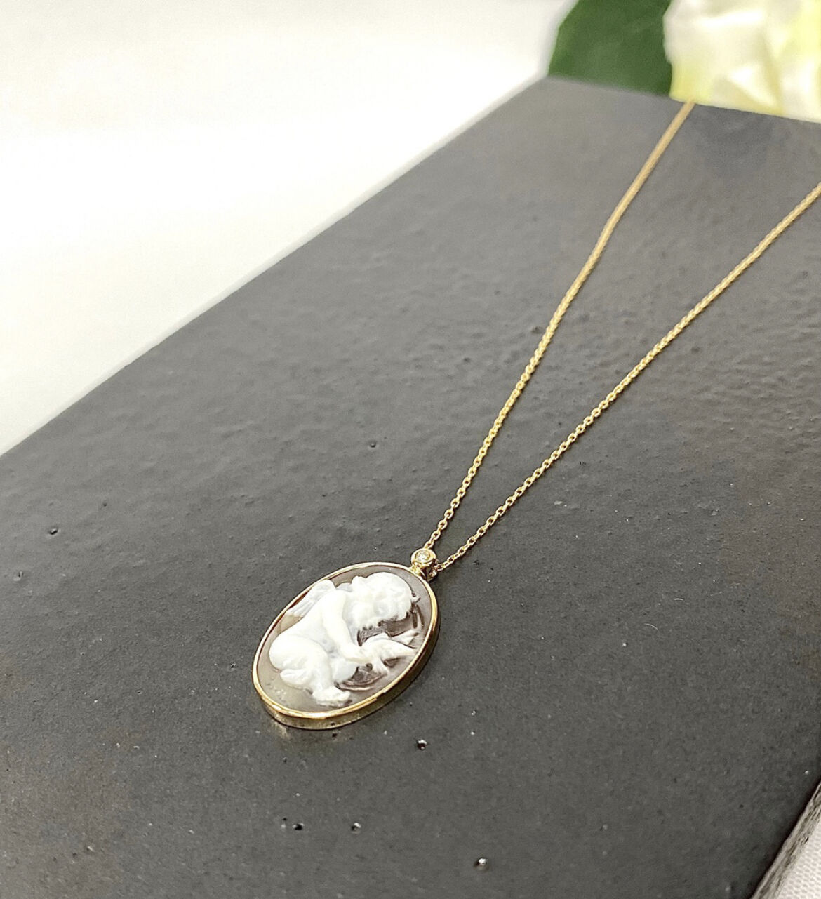 カメオ　k18天使ペンダント K18 天使のペンダントネックレス（イタリアのシェルカメオ