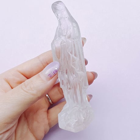 聖母マリア　水晶