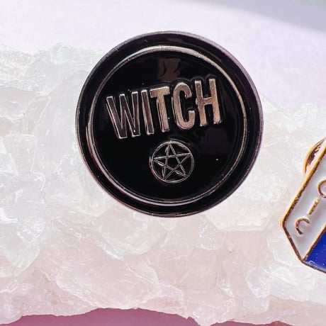 witch ピンバッチ