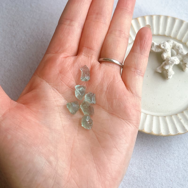 グリーンフローライト6粒 | crystal shop mira