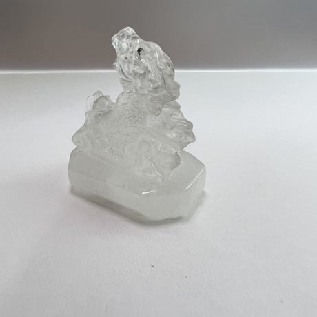 クリスタル　ドラゴン