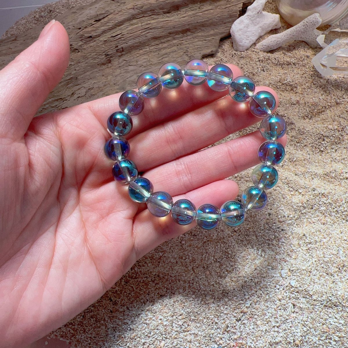 なんじゃこりゃー！綺麗！ピカピカ！トパーズたんとアクアオーラ水晶たん！ アクアオーラブレス | crystal shop mira