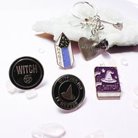 witch ピンバッチ