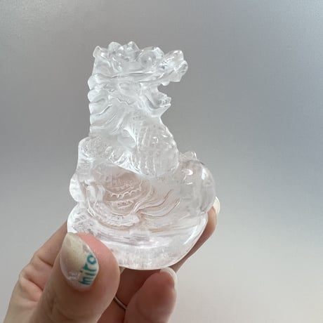 クリスタル　ドラゴン