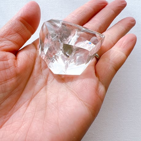 レインボー水晶　ブラジル産フリーフォーム