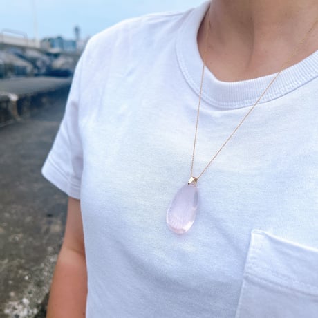 地球ペンダント　ローズクォーツ　18k