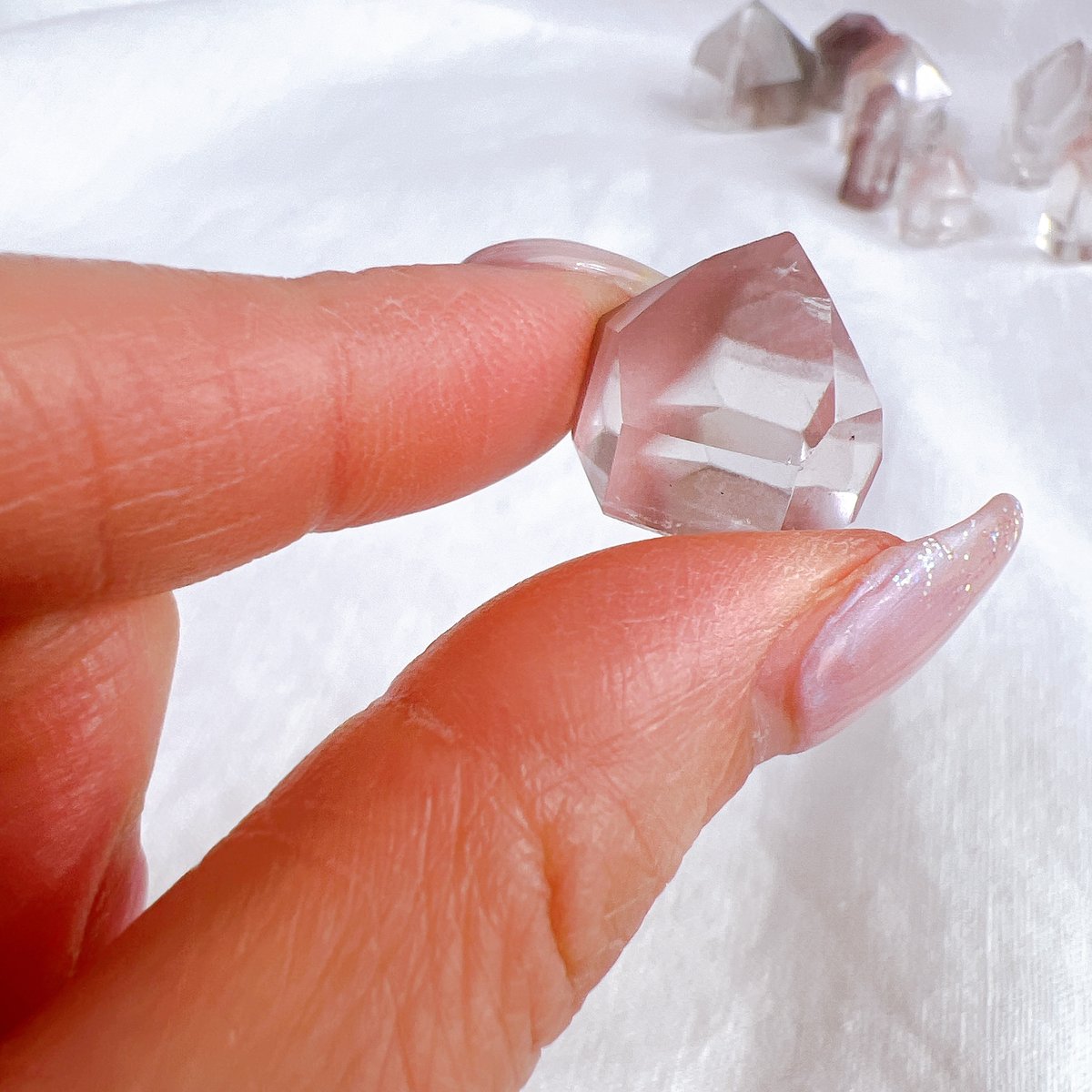 リチウムクォーツ(ピンク)単結晶 リチウムクォーツ(ピンク)単結晶