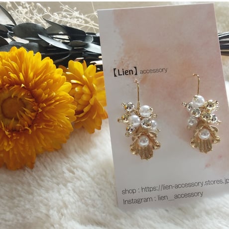 Gold Flowerピアス/イヤリング