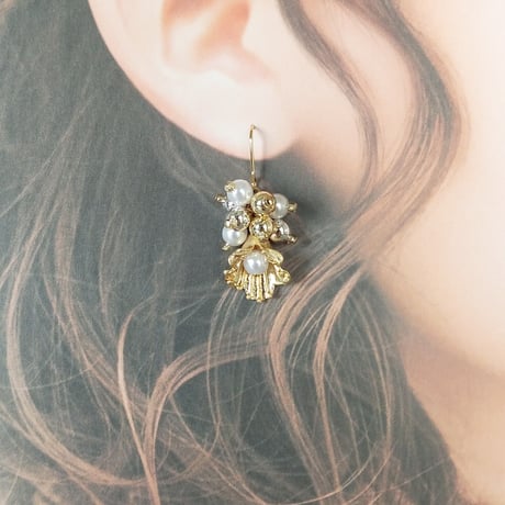 Gold Flowerピアス/イヤリング
