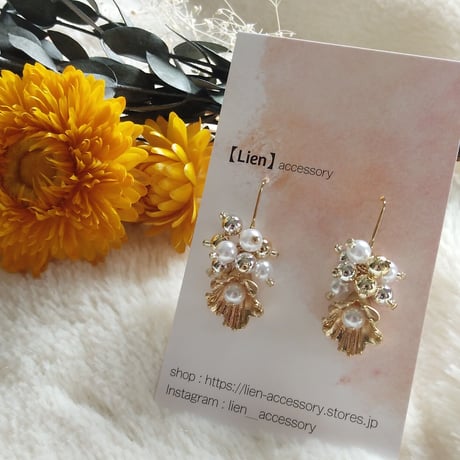 Gold Flowerピアス/イヤリング