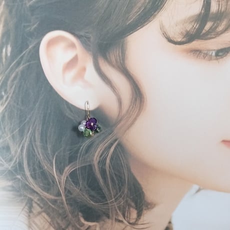 ビオラピアス/イヤリング