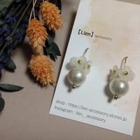 コットンパールのお花ピアス/イヤリング
